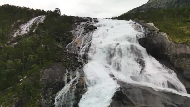 Nyastolfossen Vízesés Második Vízesés Husedalen Völgyben Kinsarvik Norvégia — Stock videók