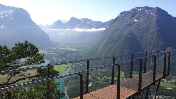 Rampestreken Andalsnes Norway Famous Tourist Viewpoint — Stock Video