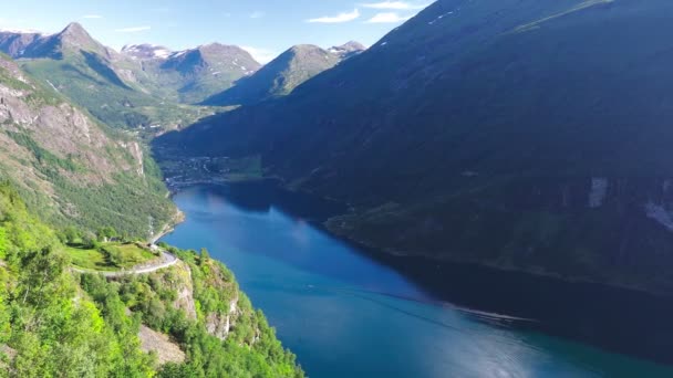 Geiranger Fiyortlarının Panoramik Drone Manzarası Geirangerfjord Norveç — Stok video