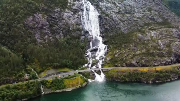 Langfoss Langfossen Vijfde Hoogste Waterval Van Noorwegen — Stockvideo