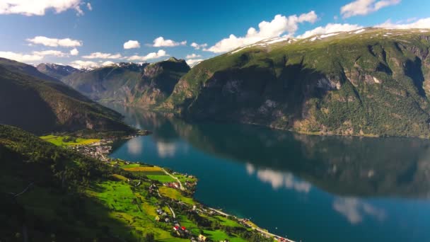 Άποψη Του Aurlandsfjord Sognefjorden Από Την Οπτική Γωνία Stegastein Νορβηγία — Αρχείο Βίντεο