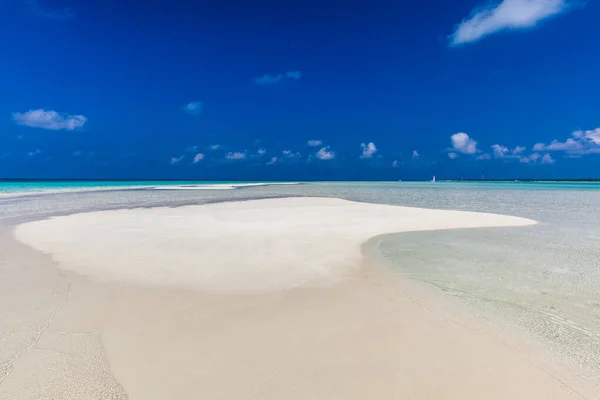 Plage Sable Blanc Aux Maldives Avec Incroyable Lagune Bleue Ciel — Photo