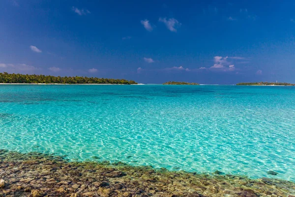 Piękny Letni Raj Plaży Piaszczystą Plażą Willami Laguną — Zdjęcie stockowe