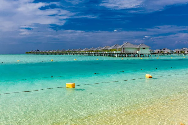 Bellissimo Paradiso Balneare Estivo Con Spiaggia Sabbiosa Ville Laguna — Foto Stock