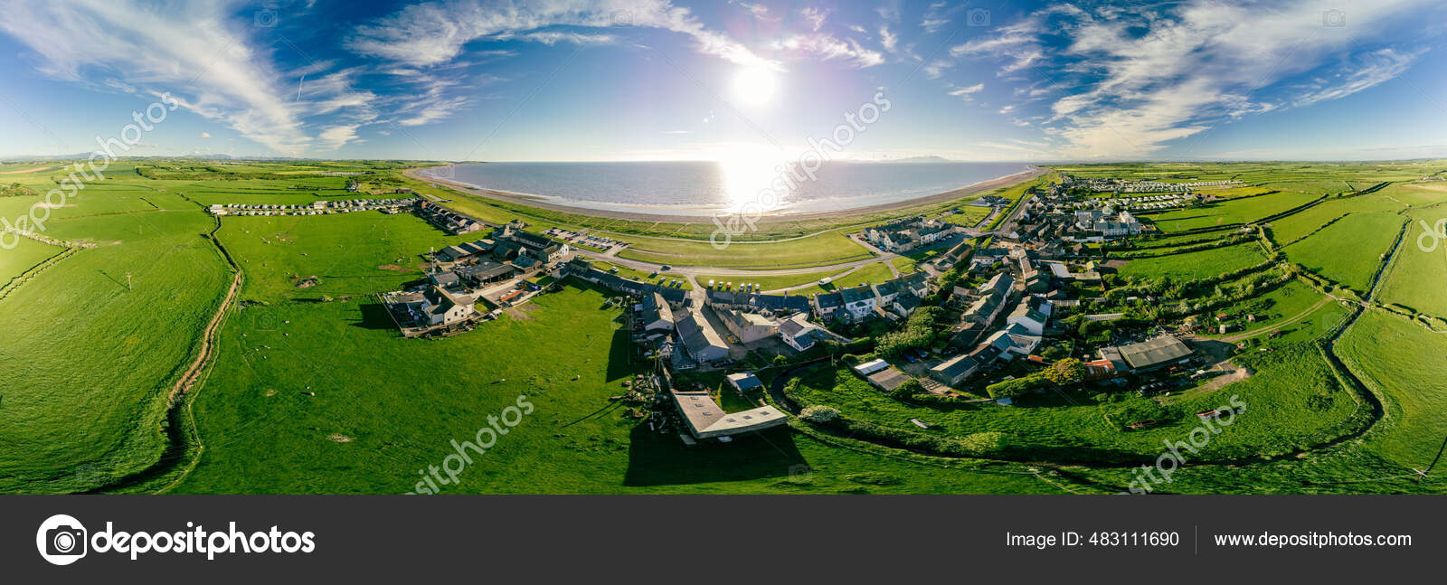 英国カンブリア州のallerdale地区にあるallonby村のビーチの空中ドローンビュー ストック写真 C Mvaligursky 英国カンブリア州のallerdale地区にあるallonby村のビーチの空中ドローンビュー ストック写真 C Mvaligursky