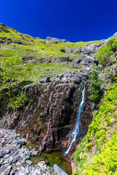 Vista Aérea Del Lago Stickle Tarn Distrito Los Lagos Gran —  Fotos de Stock