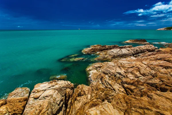 바위와 바다 절벽 — 스톡 사진