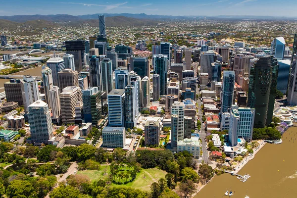 View of Brisbane from air over the river — Stock Photo, Image