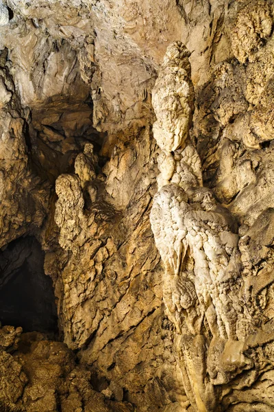 Geologické formace v jeskyni — Stock fotografie