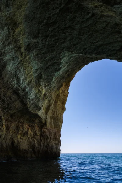 Krásná jeskyně v Algarve Portugalsko — Stock fotografie