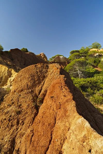 Formaciones rocosas en el océano — Foto de Stock