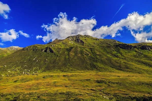 Underbara landskapet i Alperna, Schweiz — Stockfoto