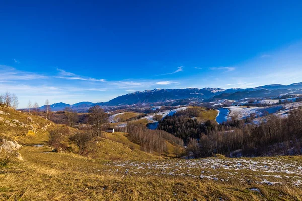 Prachtig Berglandschap Het Karpaten Gebergte Roemenië Bij Overgang Van Herfst — Stockfoto