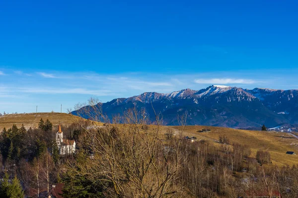 Romanya Nın Karpat Dağları Ndaki Güzel Dağ Manzarası Sonbahardan Kışa — Stok fotoğraf