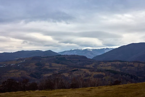 Paisaje Montañoso Con Los Cárpatos Rumania País —  Fotos de Stock