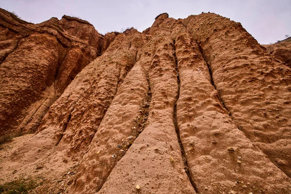 Hermoso Barranco Rojo Rapa Rosie Las Montañas Cárpatos Cerca Sebes — Foto de Stock