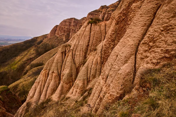 Hermoso Barranco Rojo Rapa Rosie Las Montañas Cárpatos Cerca Sebes — Foto de Stock