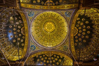 11 Nisan 2021 Muhammed Ali Paşa 'nın Büyük Camii veya Alabaster Camii, Osmanlı Camii' nin zirvesinde yer aldı..