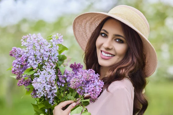 Schöne Natürliche Frau Apfelgarten — Stockfoto