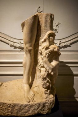 Mısır, İskenderiye 26 Nisan 2021: Ulusal müzeden görüntüler. İskenderiye 'deki ünlü Ulusal Müze, Mısır.