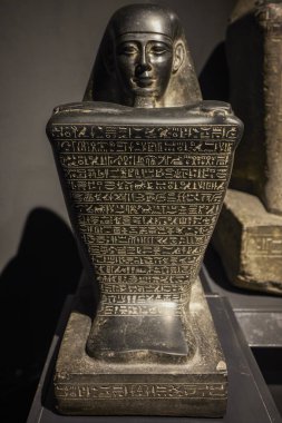 Mısır, İskenderiye 26 Nisan 2021: Ulusal müzeden görüntüler. İskenderiye 'deki ünlü Ulusal Müze, Mısır.