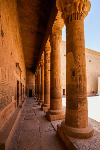 Edfu Aswan Egypt 2021 Április Ízisz Temploma Nasser Tónál Isis — Stock Fotó