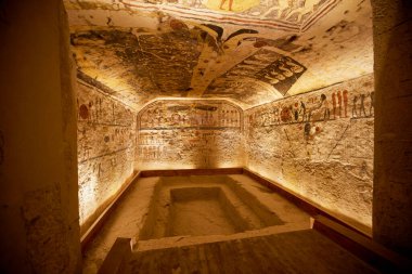 11 Nisan 2021 Mısır 'daki Luxor' daki Hatshepsut Tapınağı