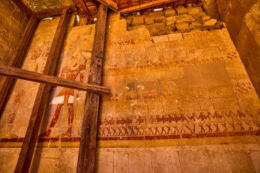 11 Nisan 2021 Mısır 'daki Luxor' daki Hatshepsut Tapınağı