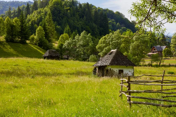 Bela Paisagem Com Área Montanha Rural Rucar Roménia — Fotografia de Stock
