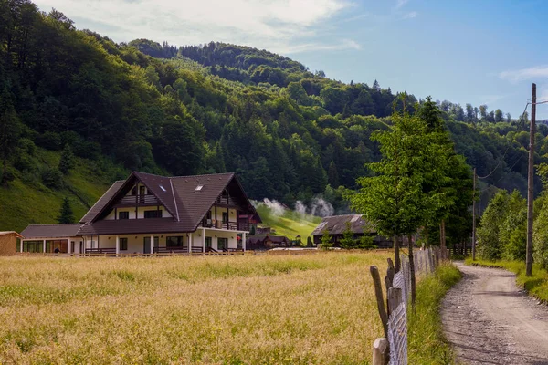 Hermoso Paisaje Con Zona Montaña Rural Rucar Rumania — Foto de Stock