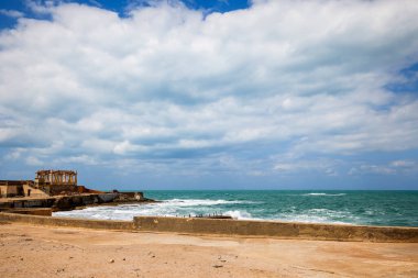 İskenderiye, Mısır - 12 Nisan 2021: Montaza halk parkındaki Kraliyet Sarayı 'nın çekildiği gün