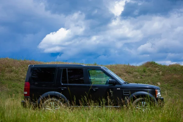 4X4 Samochód Naturze Nieostry Obraz Koncepcyjny — Zdjęcie stockowe