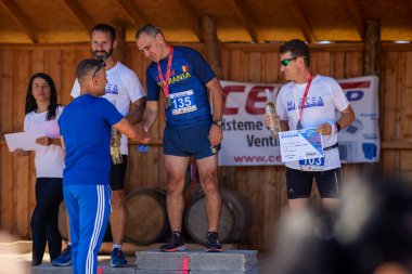 Eylül 2021: Romanya, Arge, birinci yarışma sürümünü yayınlıyor. Farklı yaş ve cinsiyetlerden insanların katılımıyla yerel düzeyde sporu teşvik etmek (Podyum)