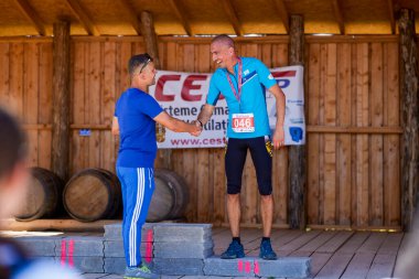 Eylül 2021: Romanya, Arge, birinci yarışma sürümünü yayınlıyor. Farklı yaş ve cinsiyetlerden insanların katılımıyla yerel düzeyde sporu teşvik etmek (Podyum)