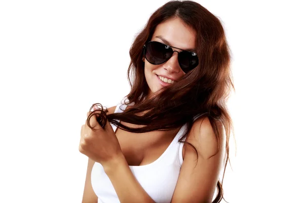 Schöne Frau mit Sonnenbrille — Stockfoto