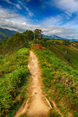 okyanus kıyısında yılında asturias, İspanya ile güzel sahne
