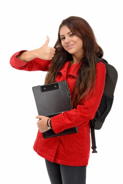 ok işareti izole beyaz arka plan üzerinde gösterilen genç bir öğrenci