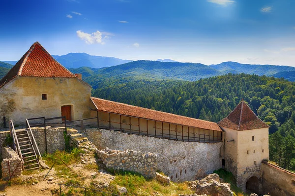 Fortaleza medieval en Rasnov, Transilvania, Rumania — Foto de Stock