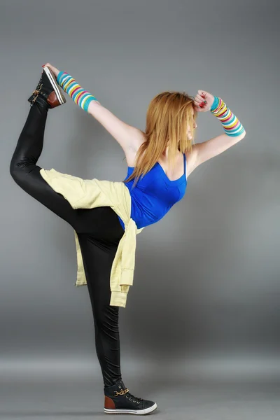 Adolescente chica bailando hip-hop serie de estudio — Foto de Stock