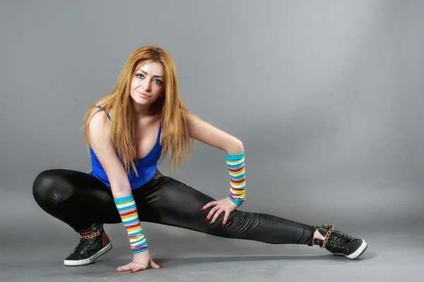 Teenage flicka dans hip-hop studio serie — Stockfoto