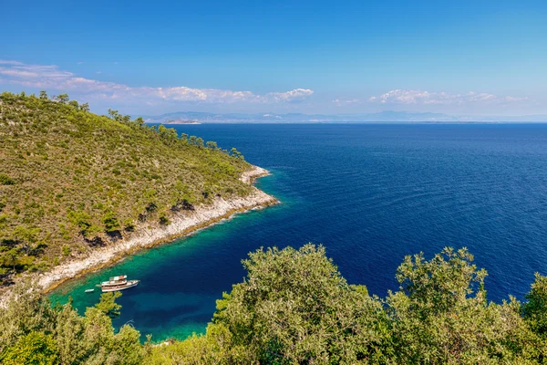 ギリシャの美しい海を風景します。 — ストック写真