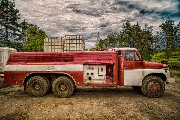 Old fire truck HDR shooting — Stock Photo, Image