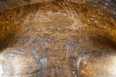 Castillo de Montjuic görünümünü dağda Montjuic Barcelona, 