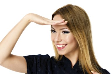 uzakta arıyorum genç iş kadını kapak s gözlerinden