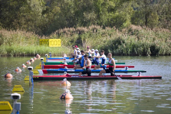 Participantes en el campeonato europeo de kayak junior y juvenil —  Fotos de Stock