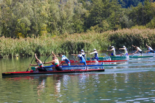 Participantes en el campeonato europeo de kayak junior y juvenil —  Fotos de Stock