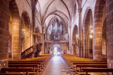 Kaysersberg-VigNoble, Fransa, 17 Ekim 2025. Fransa 'da Alsace şarap rotasında yer alan küçük bir kasaba. Bölgeye özgü çeşitli turistik mekanların görüntüleri..