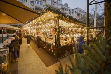 Craiova Romanya 17 Aralık 2025. Craiova Romanya 'daki Noel pazarından çeşitli görüntüler 2025 yılında Avrupa' nın en güzel Noel pazarı olarak kabul edildi..