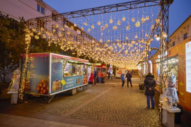 Craiova Romanya 17 Aralık 2025. Craiova Romanya 'daki Noel pazarından çeşitli görüntüler 2025 yılında Avrupa' nın en güzel Noel pazarı olarak kabul edildi..
