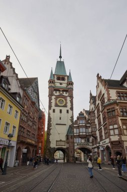 Freiburg im Breisgau, Almanya 19 Ekim 2025. Bölgenin turistik özelliklerine sahip şehrin görüntüleri.